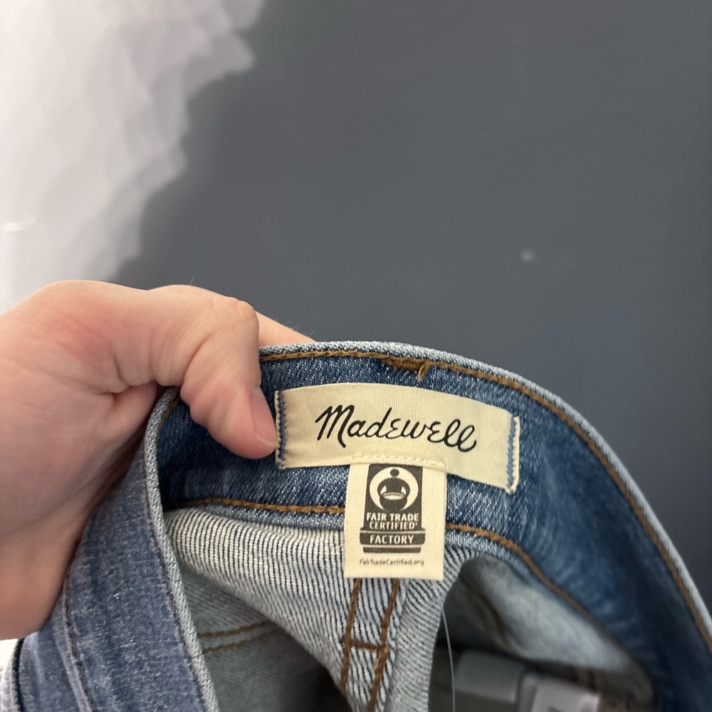 Madewell The Perfect Jean Short in Ellacott Wash Size 25 - Picture 4 of 6